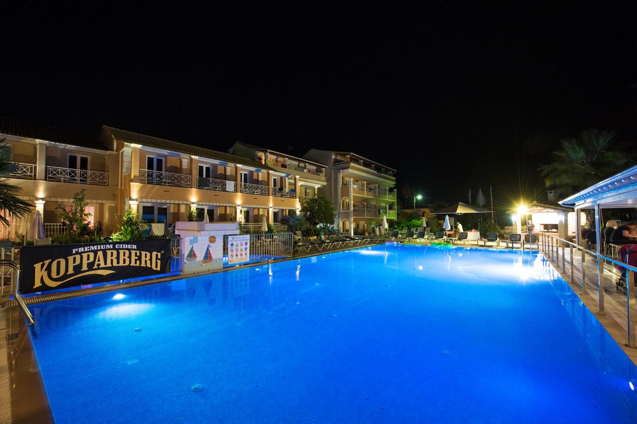 Kavos Plaza Hotel Buitenkant foto